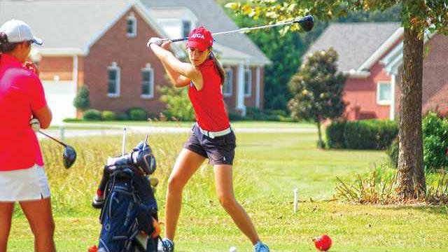 golf-Hannah-Powell-2