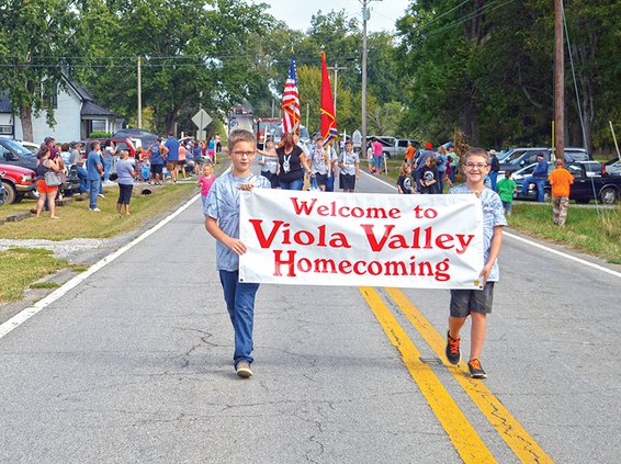 viola homecoming parade.jpg