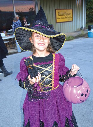 Viola Halloween, Aubrey Silvus.jpg
