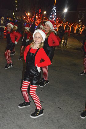 Christmas in the park - dancer.jpg